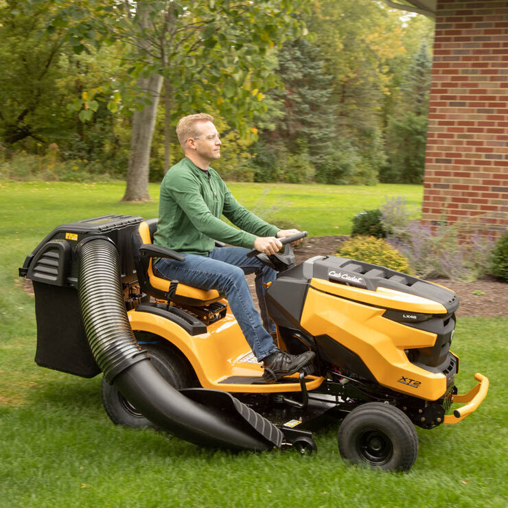 LX 46 Cub Cadet