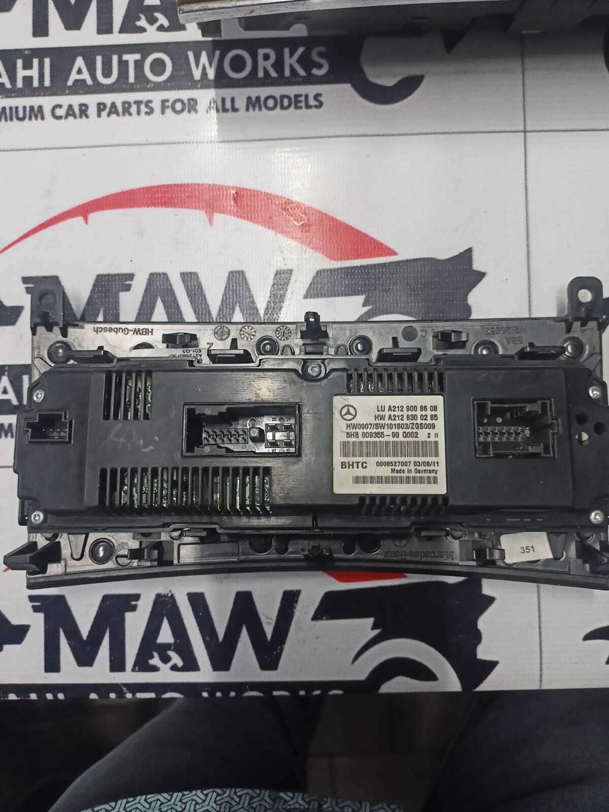 MERCEDES 212 AC PANEL