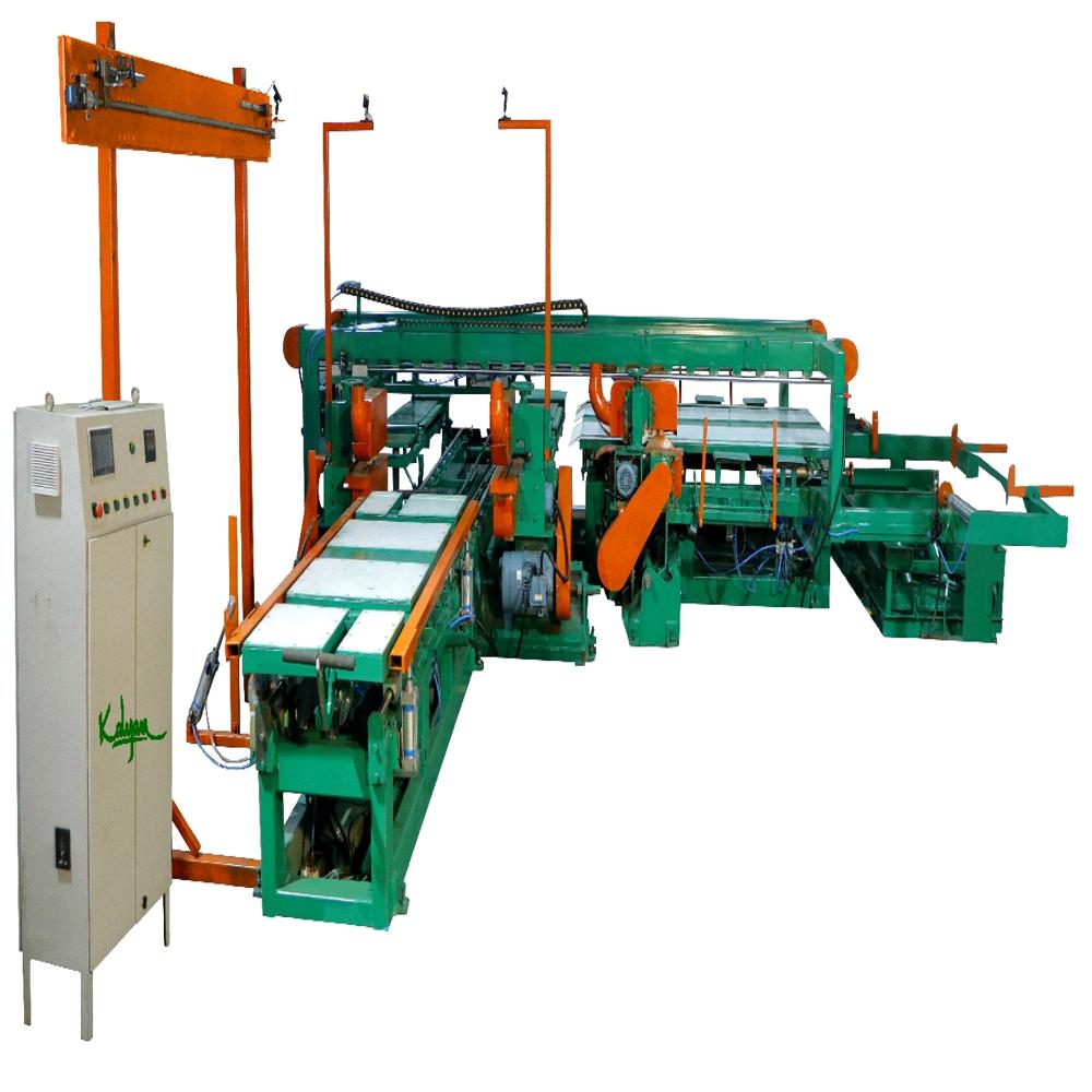 Fully Automatic Plywood Double Sizer (L Type D.D. Saw) 5 Axis Model Ki-4'X8'-Ds-5Ax - Color: Green
