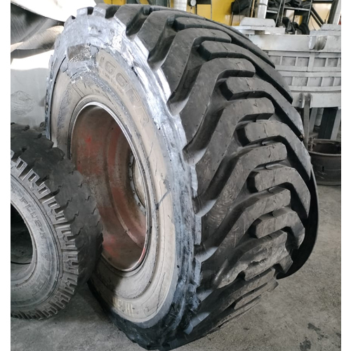 355/55 D 625 Nhs Boom Lift Tyre - Application: Aerial Work Platforms