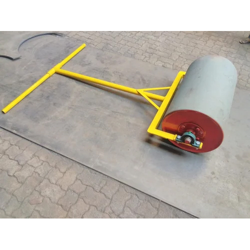 1000 Kgs Manual Cricket Pitch Hand Roller