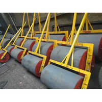 Yellow 250 Kg Manual Cricket Hand Rollers