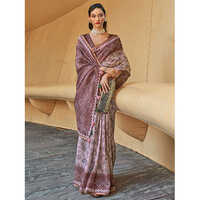 पिंक (गुलाबी) महिलाओं के लिए कॉटन ब्लेंड बेज प्रिंटेड साड़ी ब्लाउज पीस के साथ