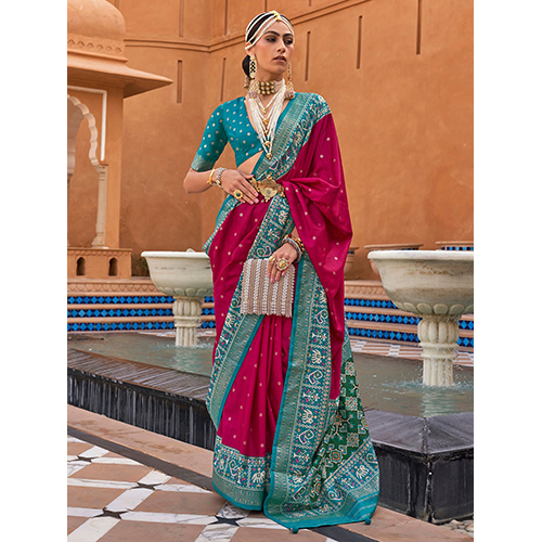 Womens Silk Blend Pink Woven Design Saree With Blouse टुकड़ा