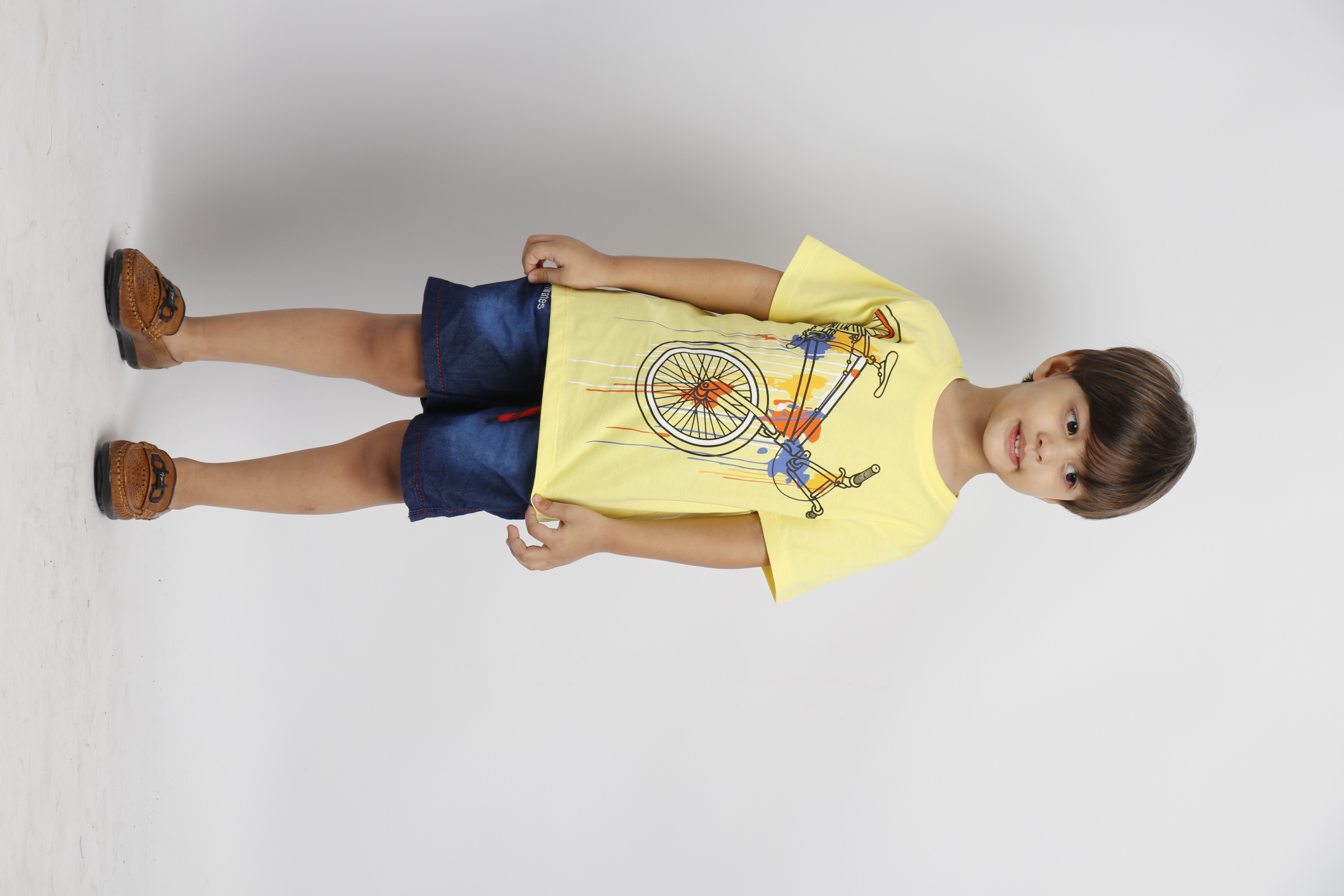 kids T-shirt and shorts set