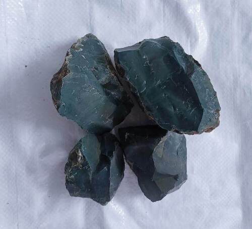 Dark Green Moss Agate Raw Material Supplier In India With Bulk Quantity Solid Surface