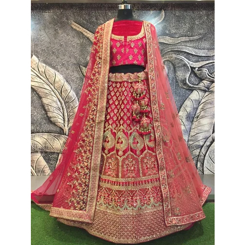 Ladies Velvet Lehenga Choli With Double Duppta