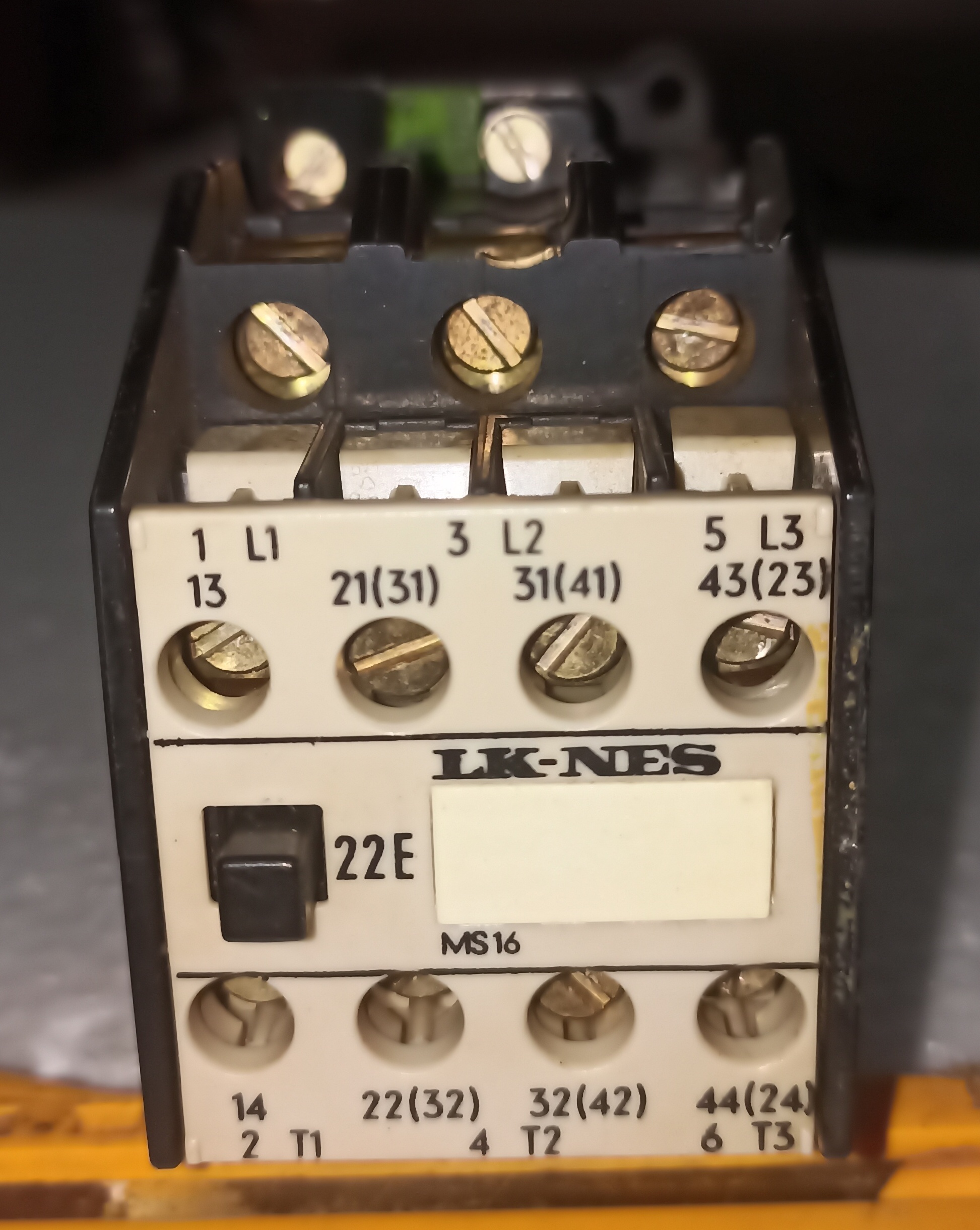 LK NES MS-16 DOUBLE POLE CONTACTOR