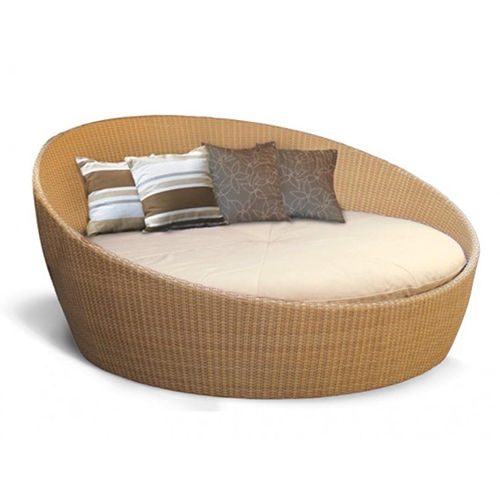 Outdoor Wicker Daybed