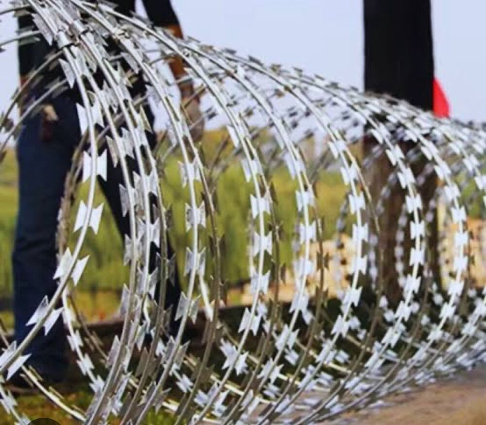 Galvanized Concertina Razor Wire - Application: Industrial Sites