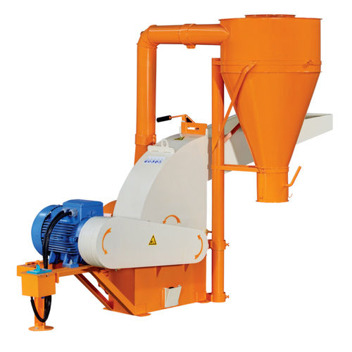 Semi-Automatic Hammer Mill Machine