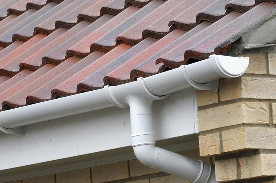 RAIN WATER GUTTER