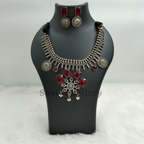 Red Color Silver Necklace Set