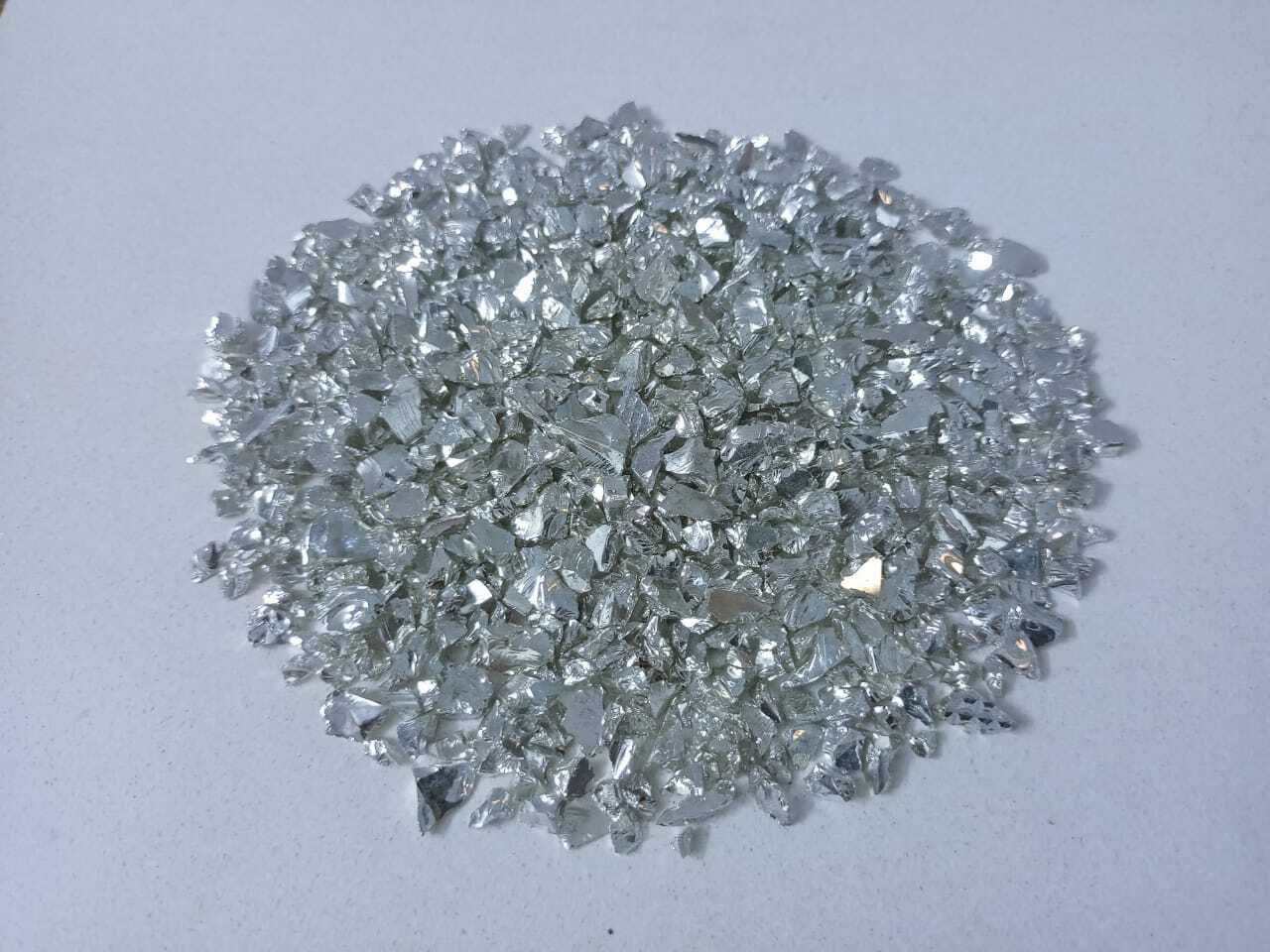 COBBALT BLEU GLASS COLOR COATED STONE GLASS CHIPS RECYCLED NATURAL GLASS STONE CHIPS NEAR IND