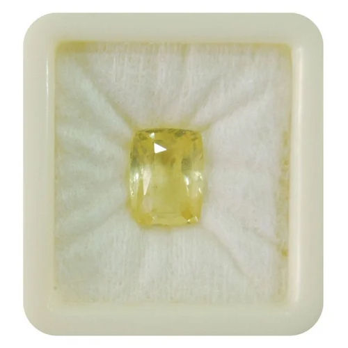 Yellow Sapphire Pukhraj Gemstone