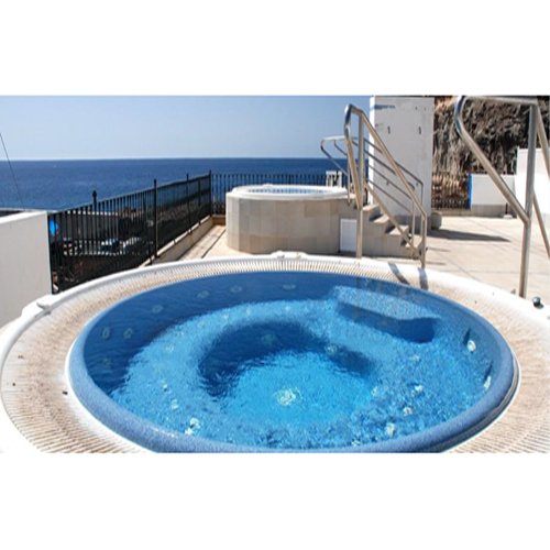 Jacuzzi Under Swimming Pool