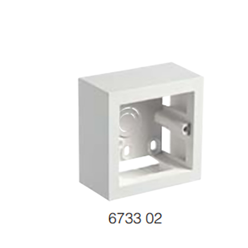 6733 02 1 module Surface mounting boxes