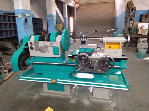5.06 Feet Heavy Duty Lathe Machine