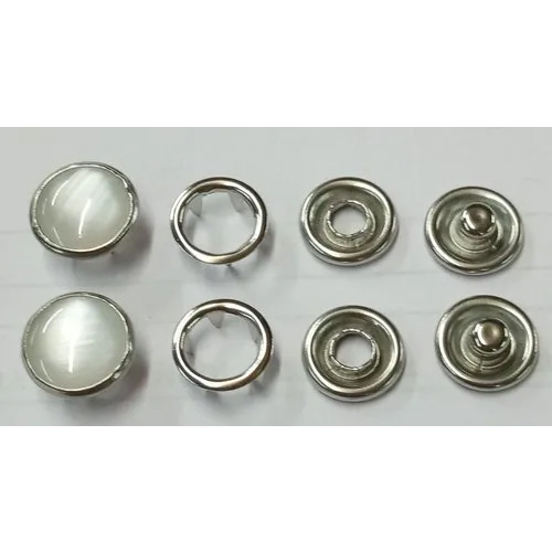 Tich Button