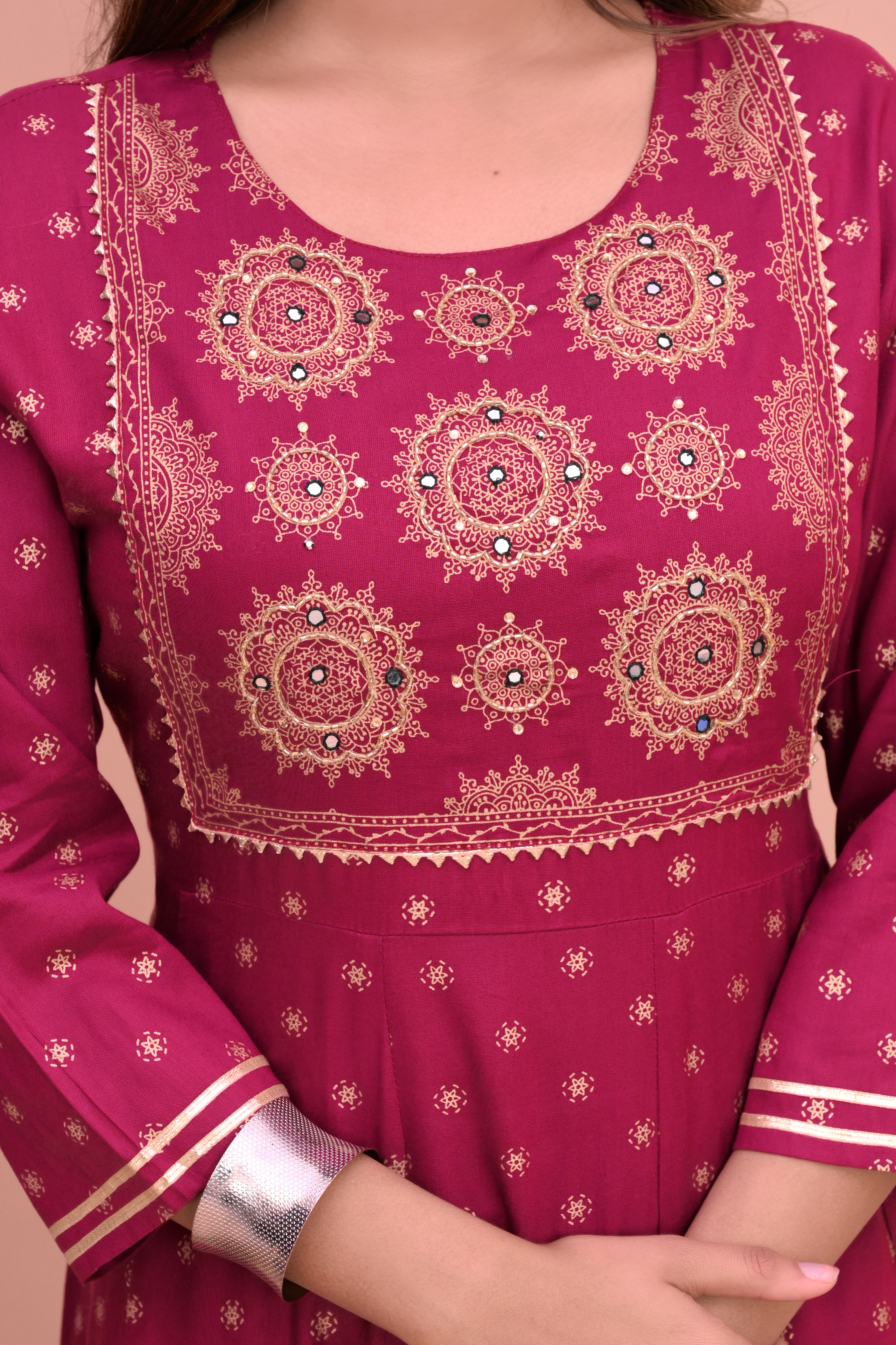 Ladies Suit Manufacturer