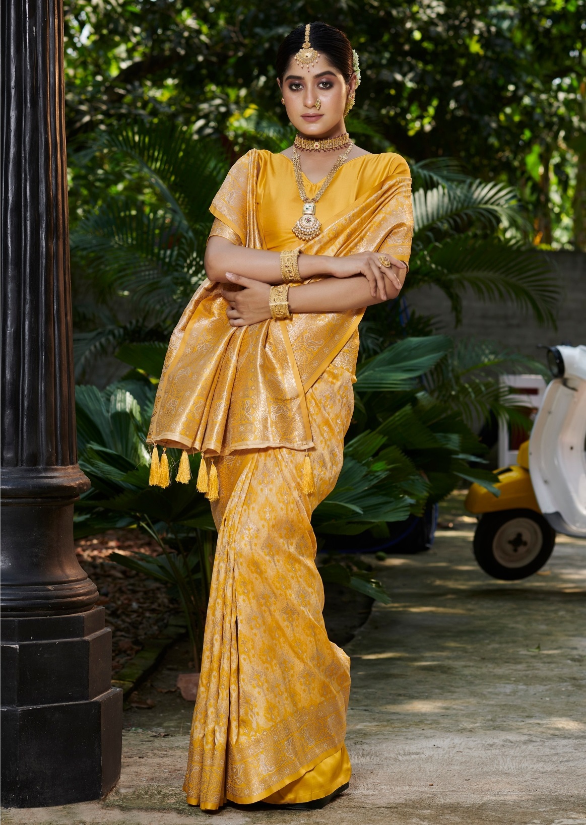 MYTHRI-Banarasi Jari Saree