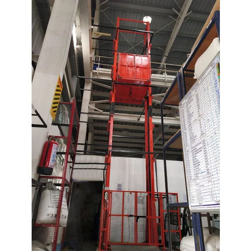 Hydraulic Goods Lift Load Capacity: 5-6 Tonne