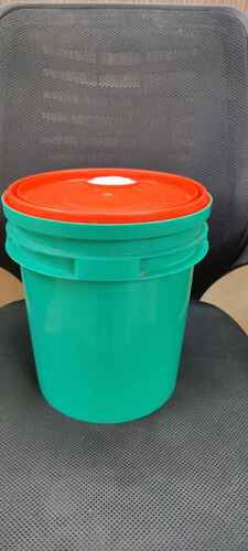 All Color 7.5 Litre Plastic Oil Bucket