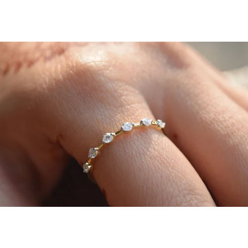 Natural Round Cut Diamond Engagement Band Ring