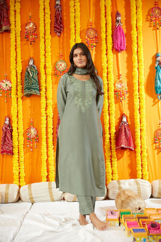 MOSS GREEN INOX SILK EMBROIDERED STRAIGHT KURTA PANT SET WITH DUPATTA