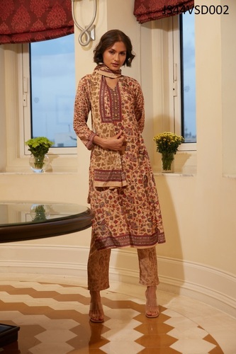 BEIGE PRINTED VELVET DIGITAL PRINT STRAIGHT KURTA PANT SET WITH DUPATTA