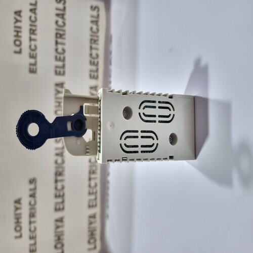 LENZE E94AYM33 MEMORY MODULE (USED CONDITION)