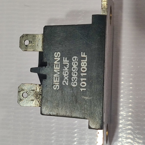 SIEMENS 2X6KJF 636969 101108LF EBG INVERTERS