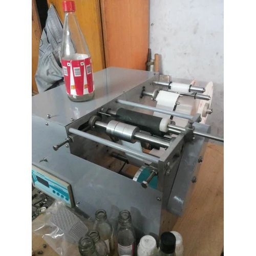 Semi Automatic Sticker Labelling Machine