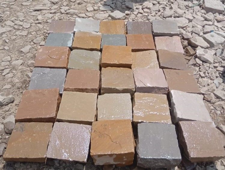 Yellow Dyb Multicolor Sandstone Cobbles