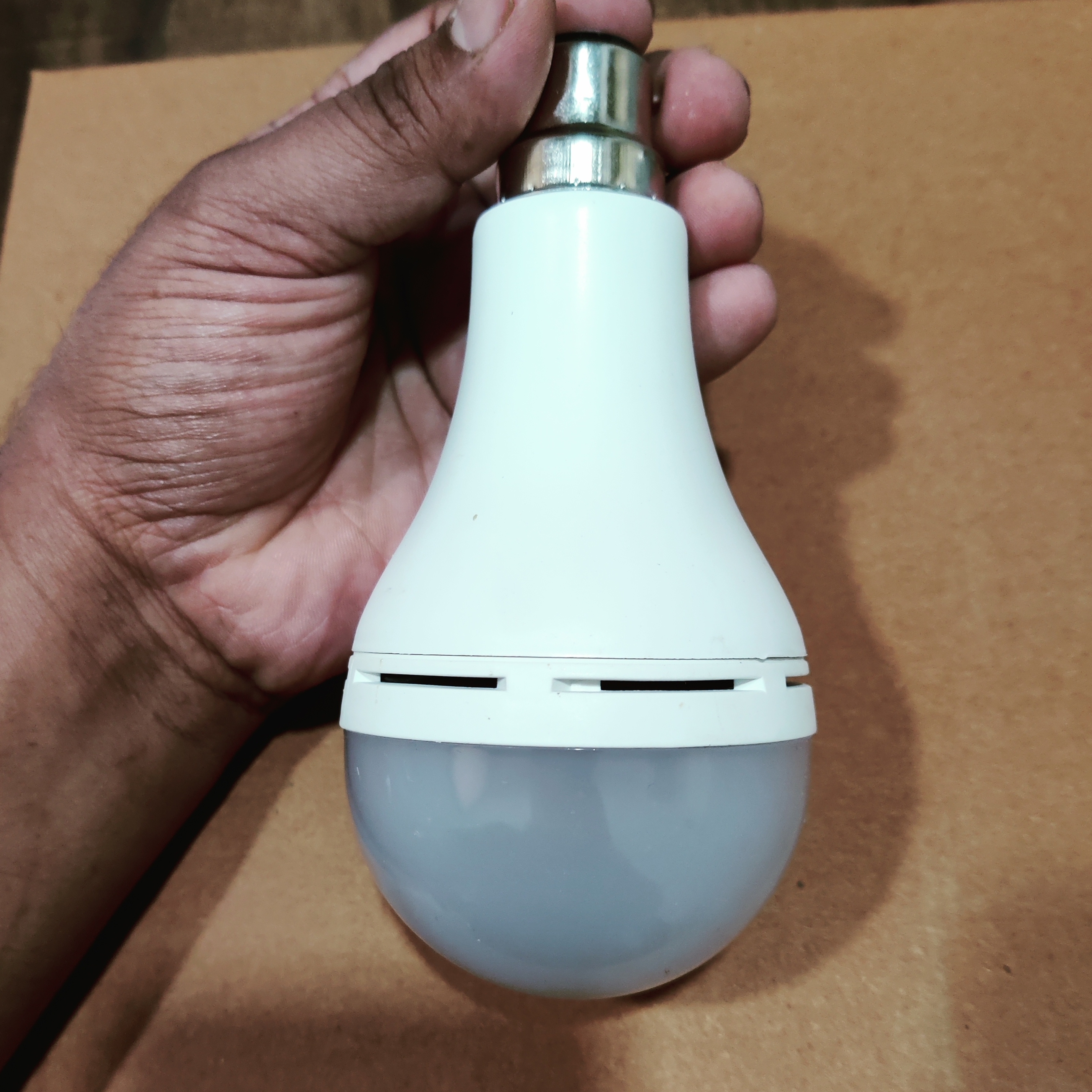 AC/DC Reachargebale Bulb Raw Material