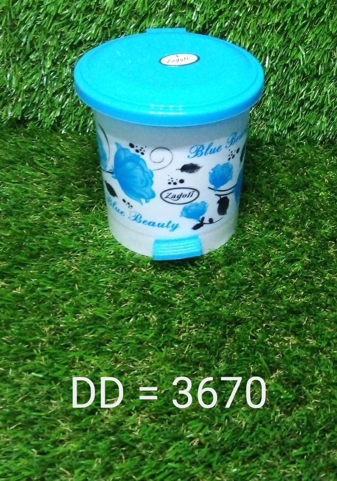 PLASTIC PEDAL DUSTBIN