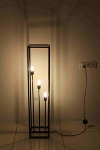 Minimaist Design Floor lamp in iron with matte black powde coated finish