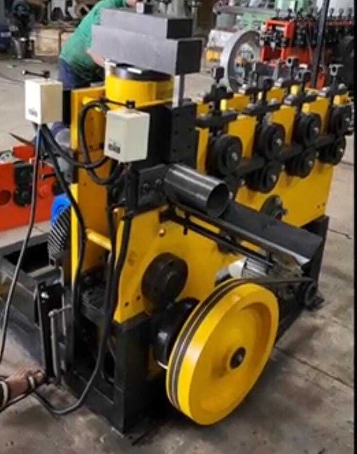 Rolling Shutter Spring Making Machine