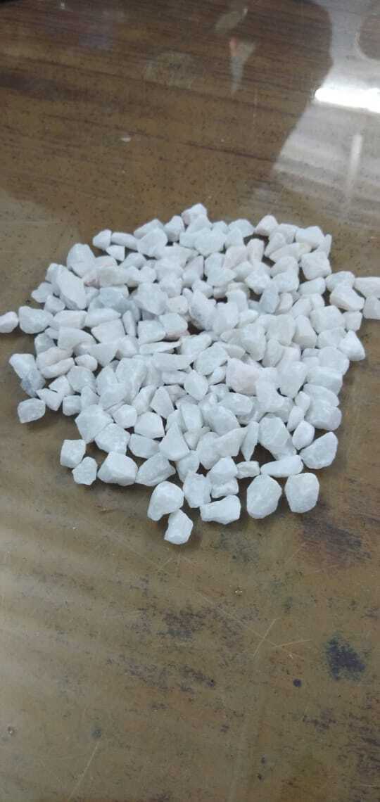 white marble chis big size 15-25 mm snow white aggregate stone crushed gravels and pebbles grite wash