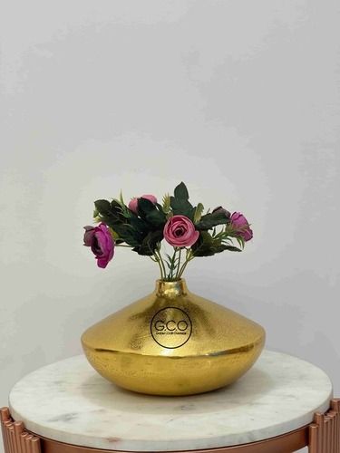 Gold plated Flower Vase in aluminium highd end finish for interior decorations