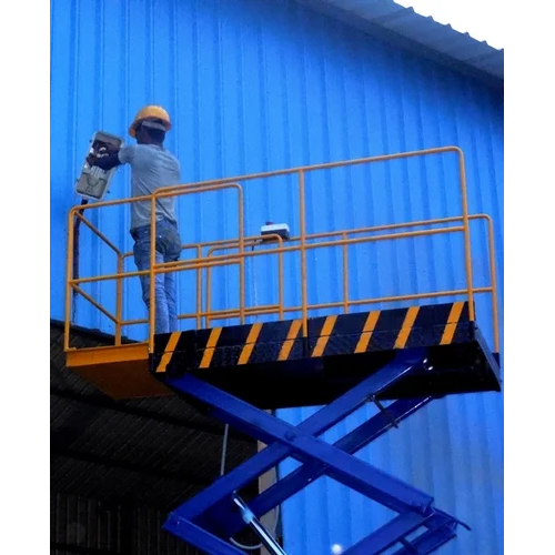 Merrit Scissor Lift With Movable Platform