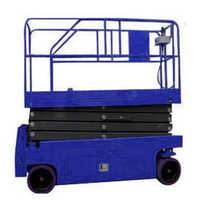 Merrit Self Propelled Scissor Lift Load Capacity: Upto 4 Tons Tonne