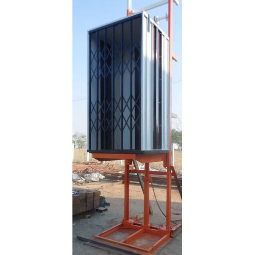 Merrit Goods Lift With Cabin Load Capacity: 1-2 Ton