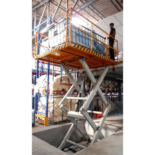 Merrit Ware House Lift Platform Load Capacity: 500  Kilograms (Kg)