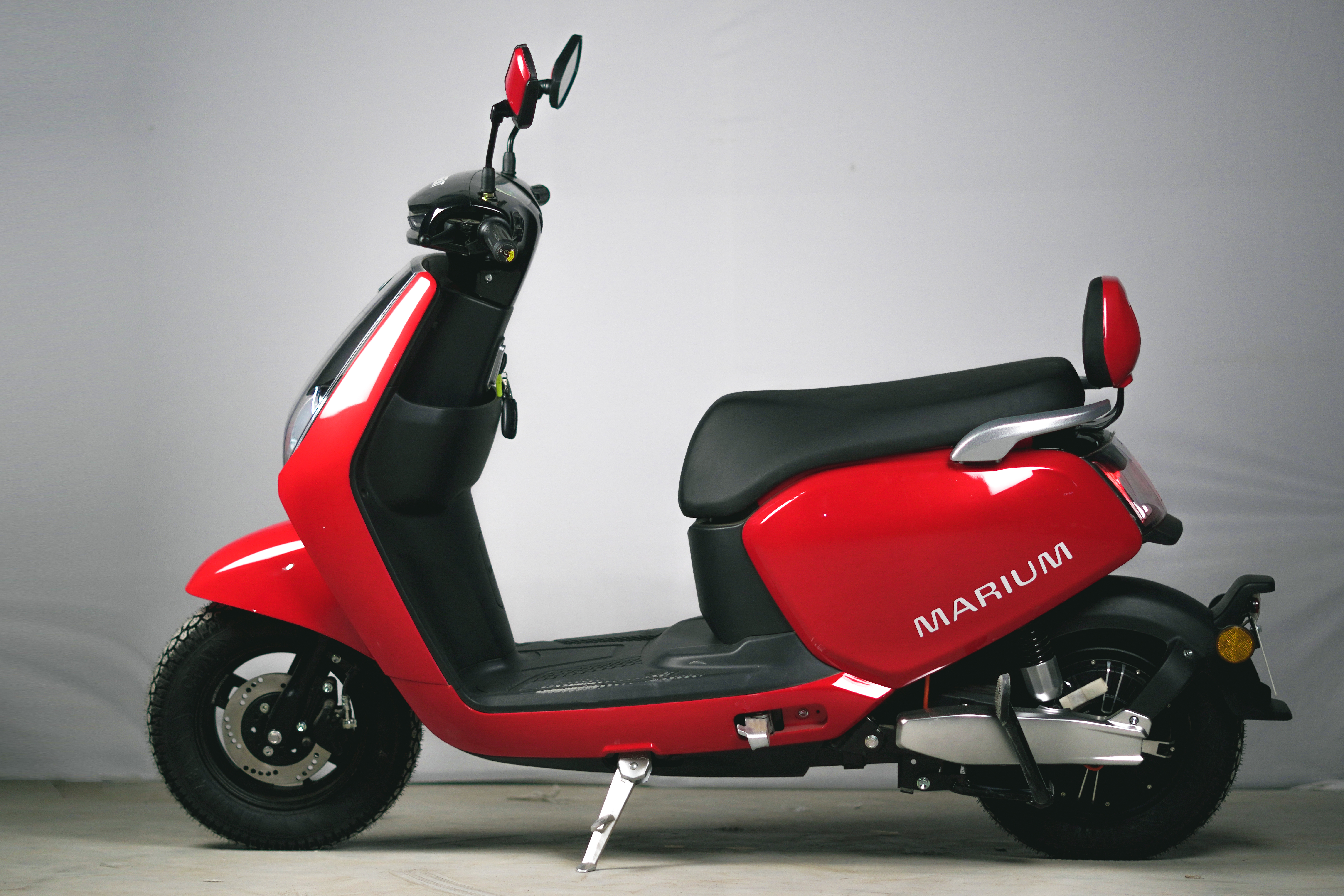 MARIUM SCOOTY