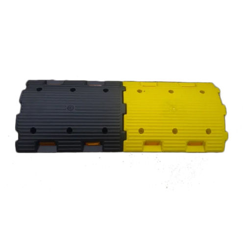 Black And Yellow 500 X 400 X 50 Mm Plastic Speed Bump