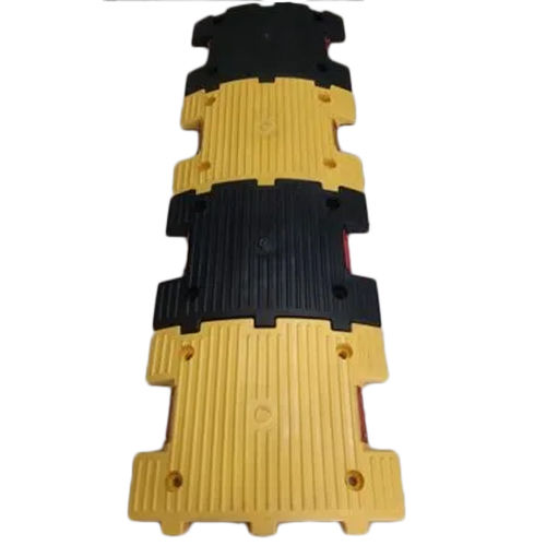 Black And Yellow Highway Rubber Speed Breker