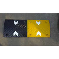 Arrow Rubber Speed Breaker - Pvc Material, 500 X 400 X 50 Mm Size | Black And Yellow Color, Manual Function, Warning Signal, Warranty Included