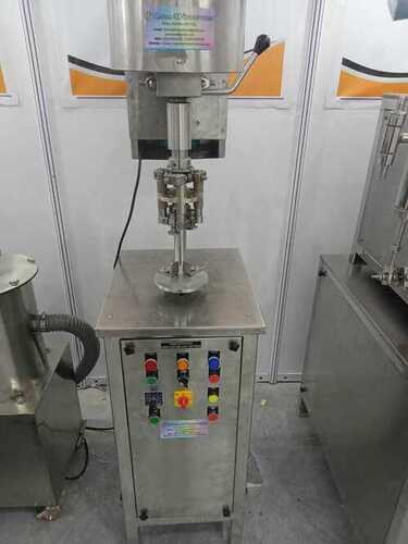 Semi Automatic Bottle Capping Machine