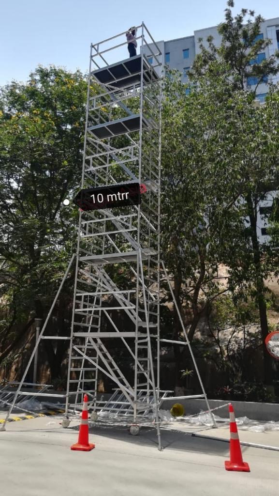 Aluminum Mobile Scaffold Tower with Stairway (Rental)